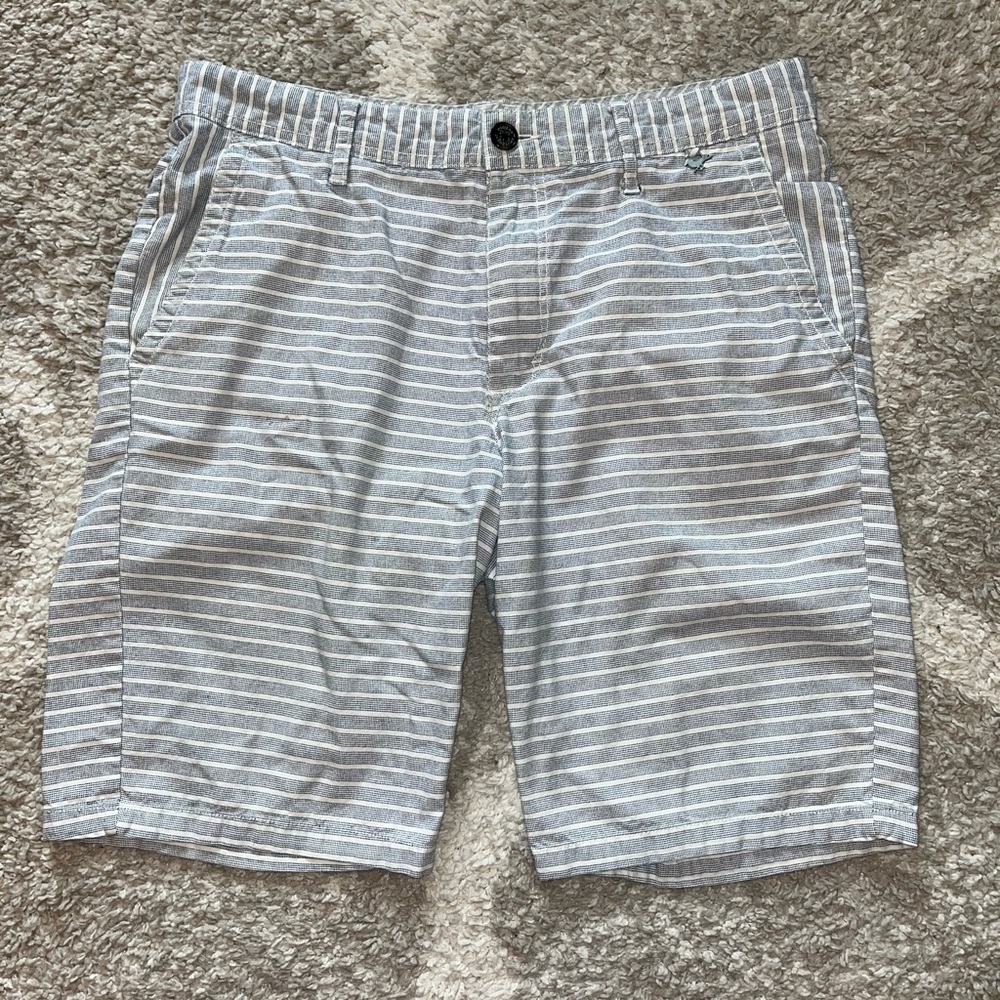 Modern Amusement Shorts